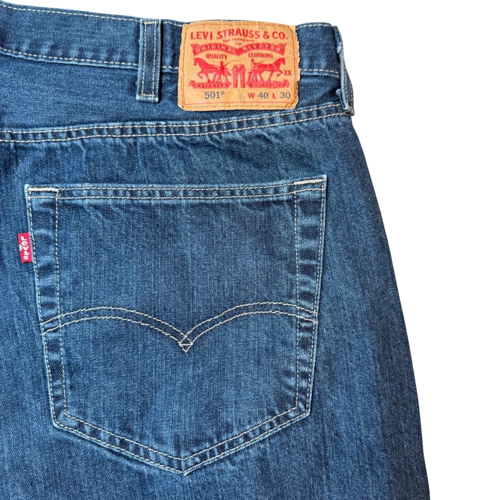 Levi's 501 Straight Leg Classic Denim Jeans Button Fly Mens Tag 40x30 Real 40x28 - Picture 9 of 13